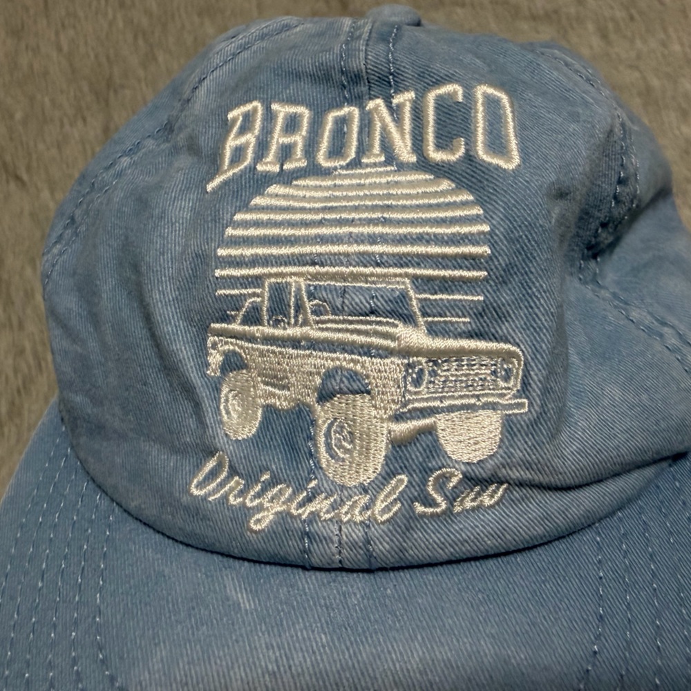 Licensed Ford Vintage Bronco ball cap - Picture 5 of 5